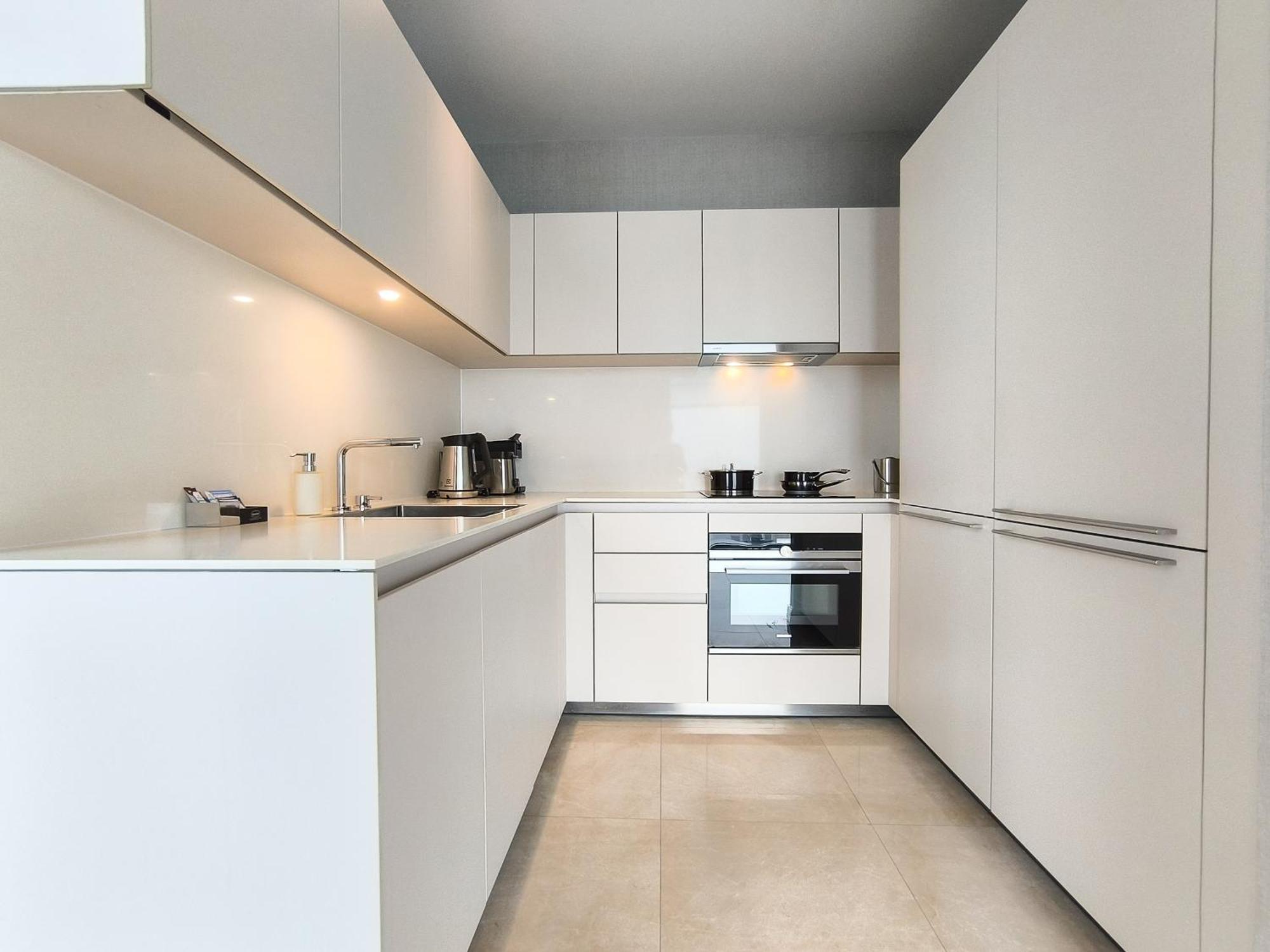 Magnolias Ratchadamri Boulevard Serviced Residences Bangkok Exterior photo